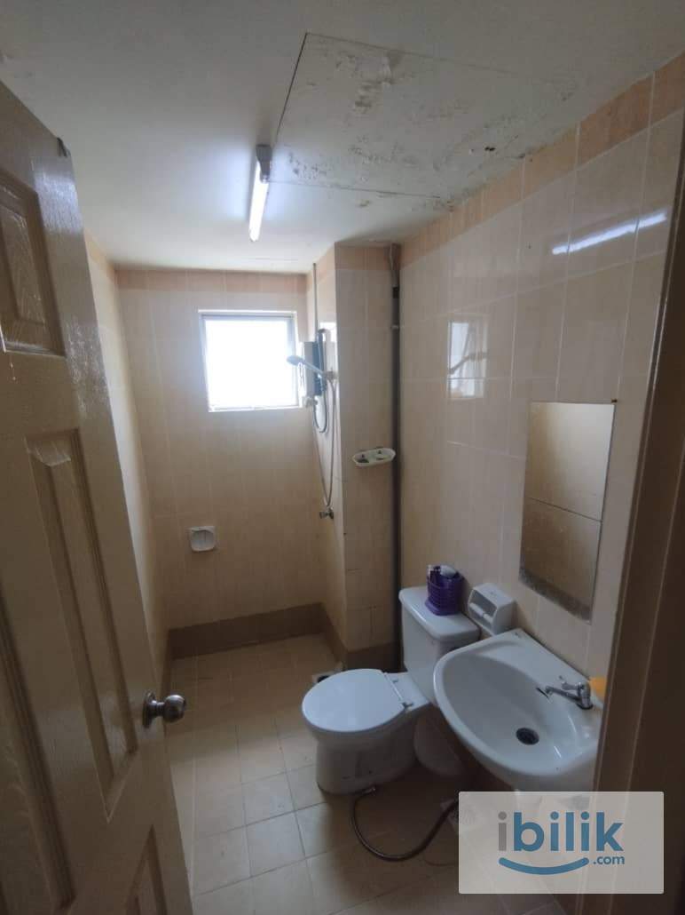 Single Room for Male at Suriamas  - Image 5