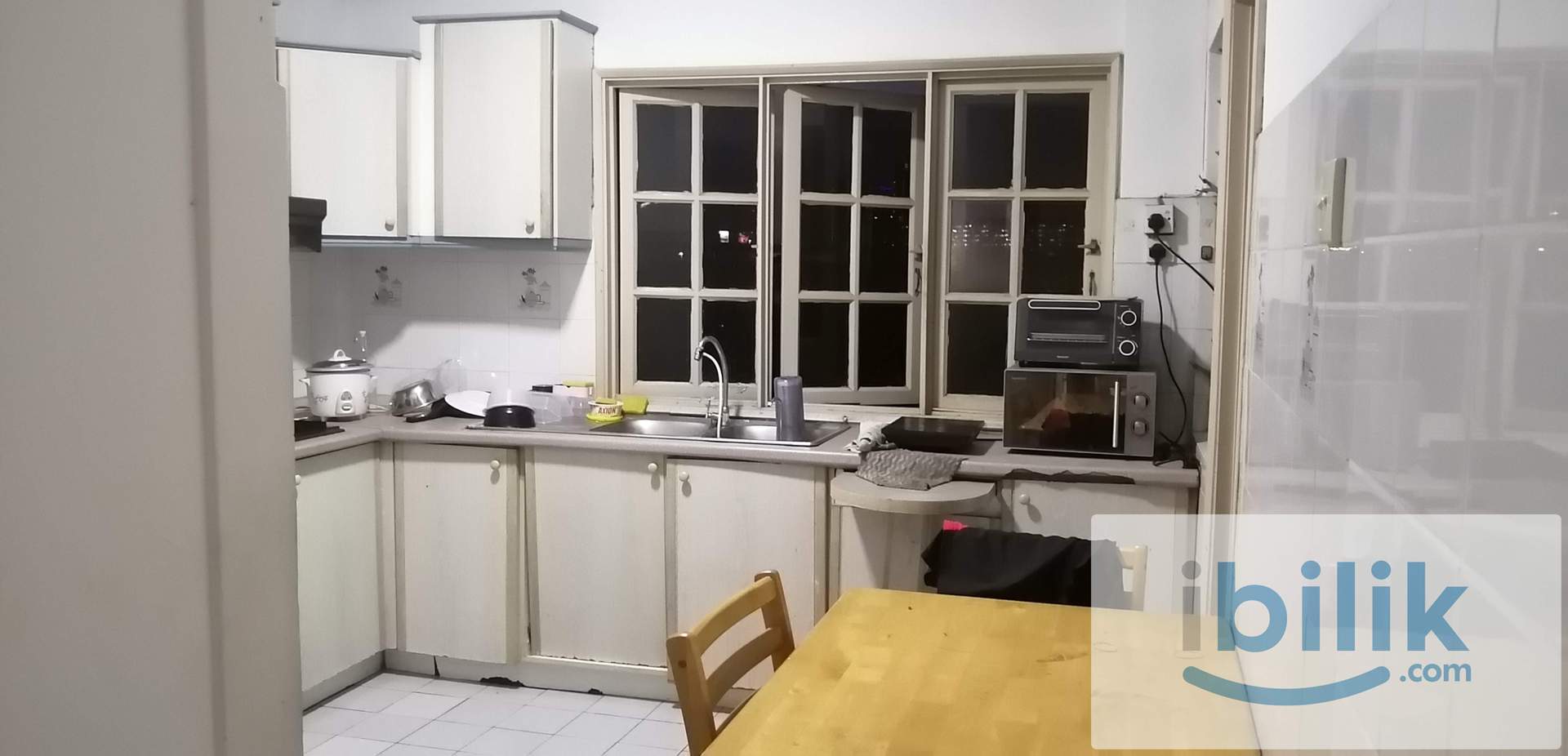 Single room at Sunway Court for Male - Image 2