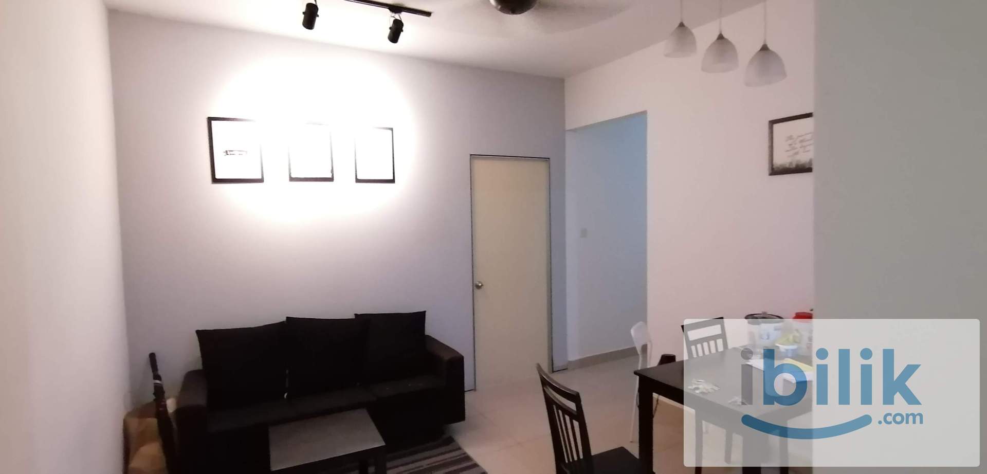 Master room at Suriamas Condo for Mix Gender  - Image 8