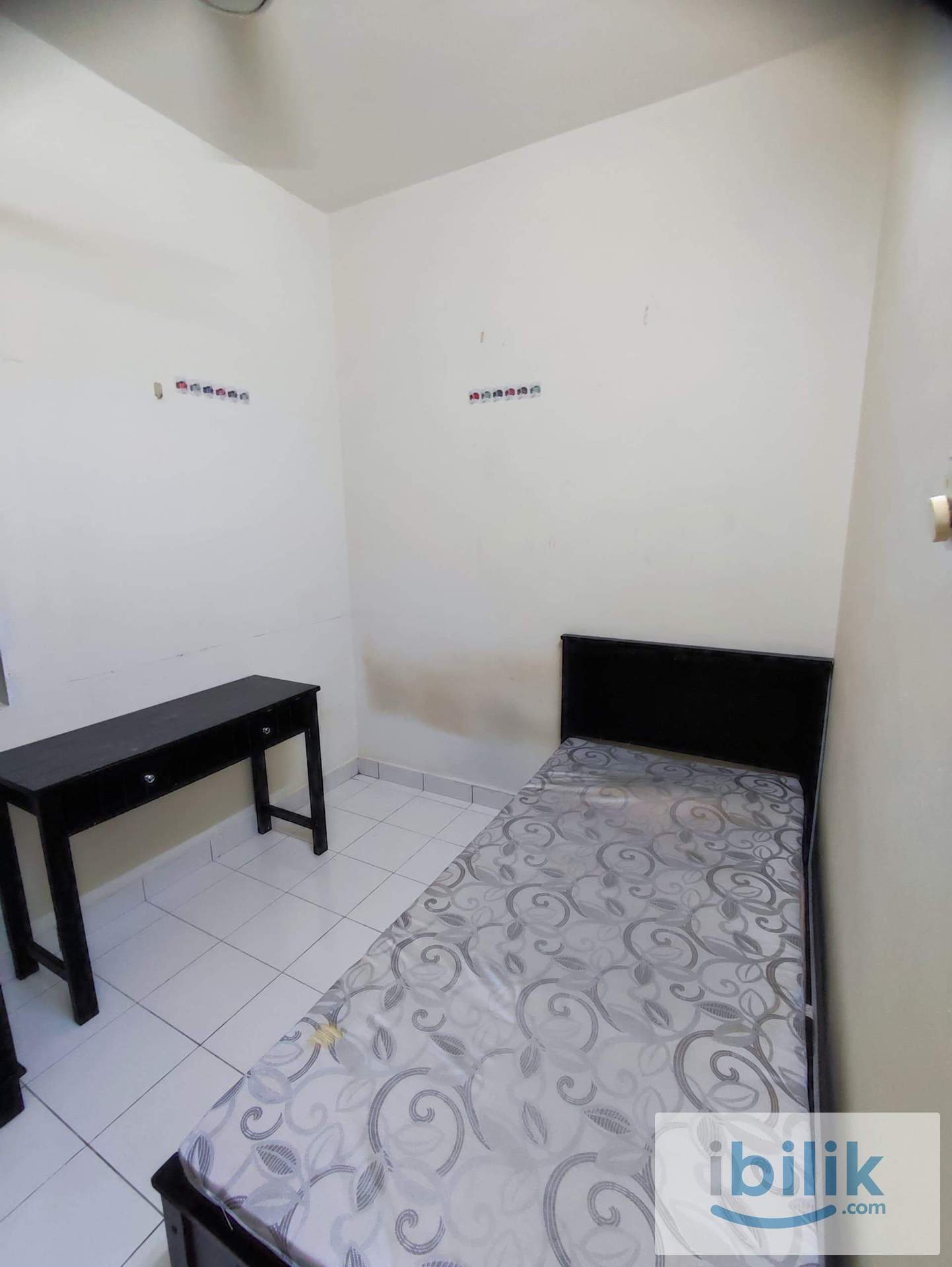 Single rooms for Male at Suriamas Condo - Image 5