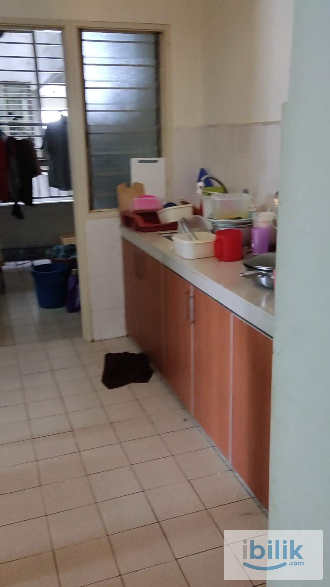 Single rooms for Male at Suriamas Condo - Image 3