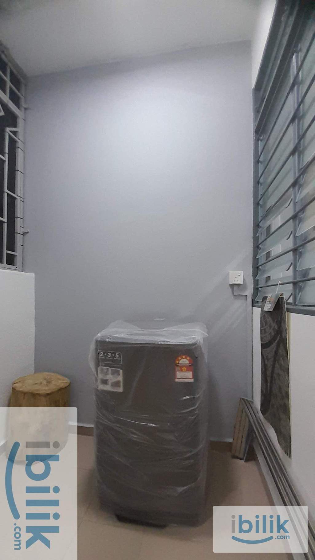 Mentari Court Apartment , Girl unit, Medium Room - Image 4