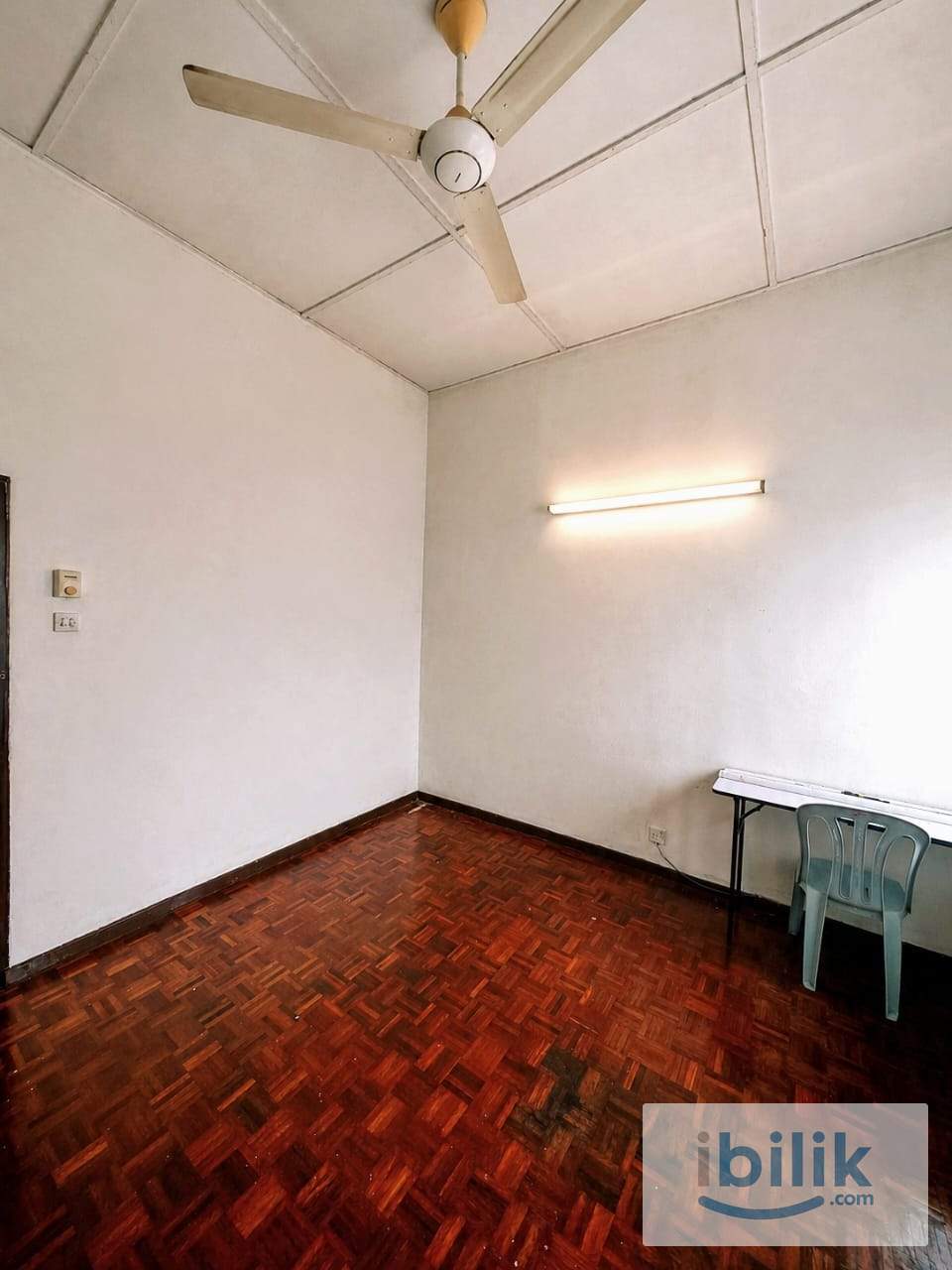 Spacious Middle Room @ SS4C (Near Kelana Jaya LRT) - Image 2