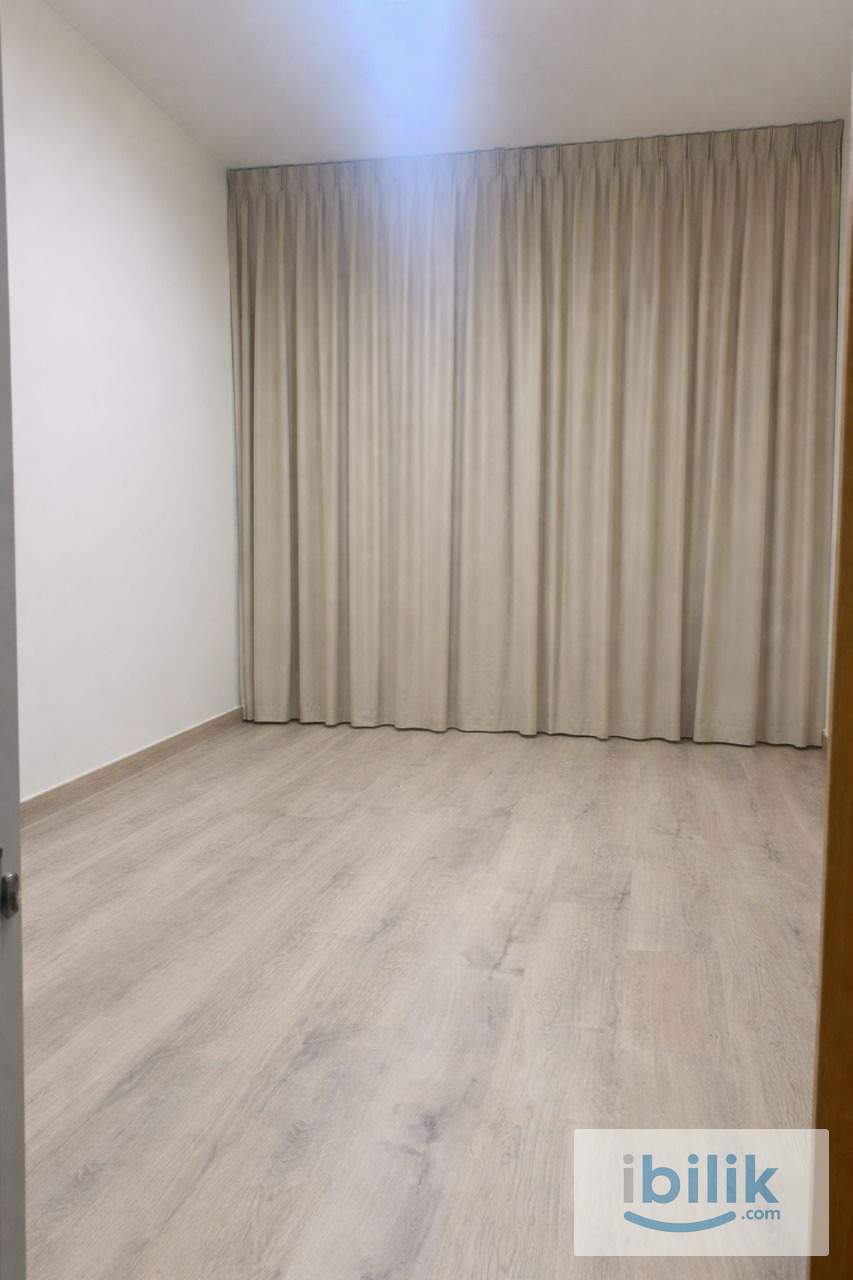 Master Room - Image 5