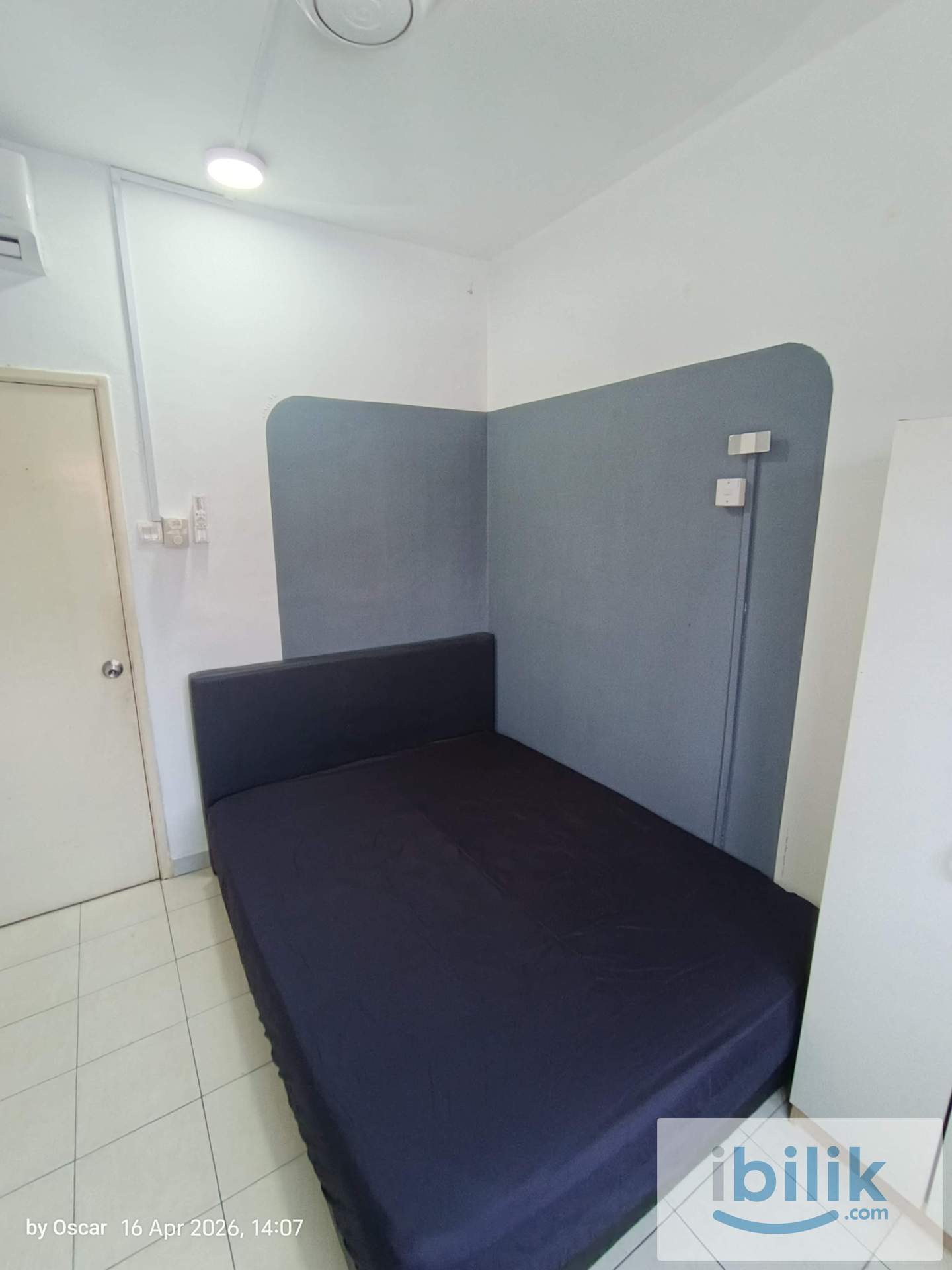 [Female Middle Room] Cengal condo, LRT Salak Selatan, Permaisuri [Fully + AC] - Image 1