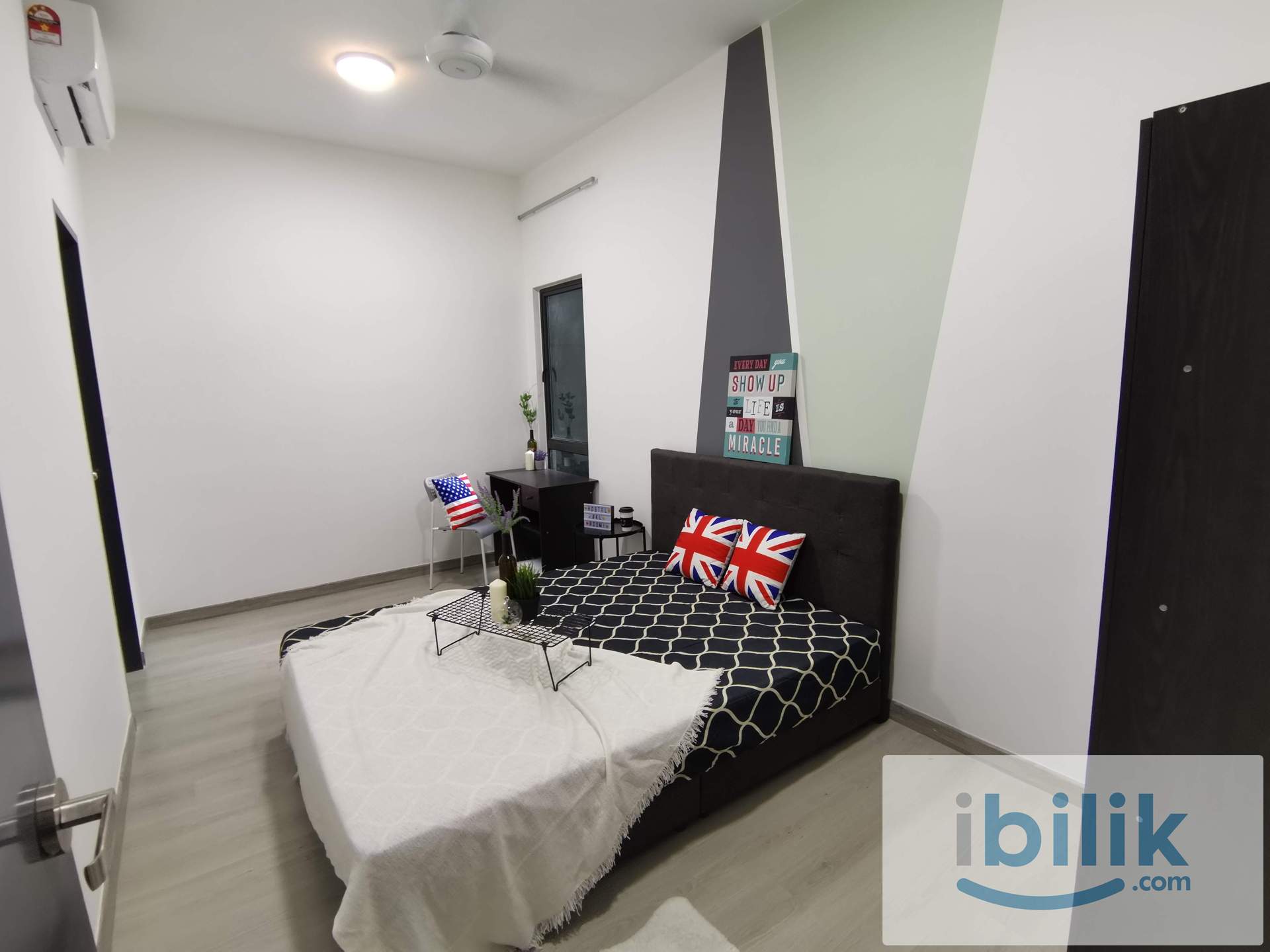 [Master Bedroom  Holmes1 & 2, 7min to UCSI University, Near Hukm [Fully + AC) - Image 1