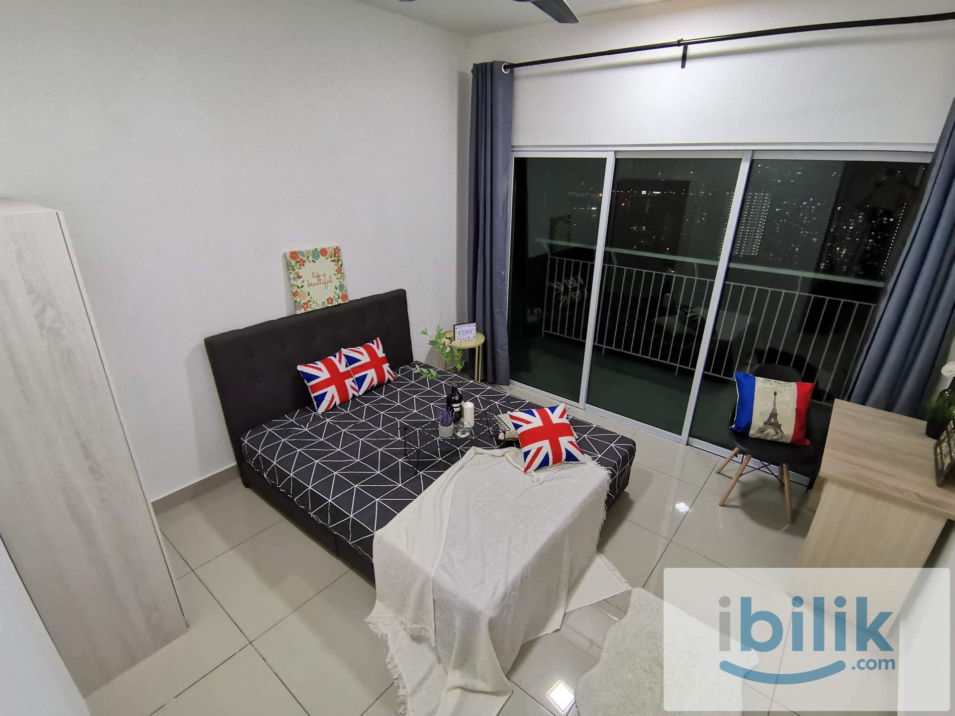 [Queen Bedroom +Balcony] Holmes, 7min to UCSI University, Near Hukm - Image 4