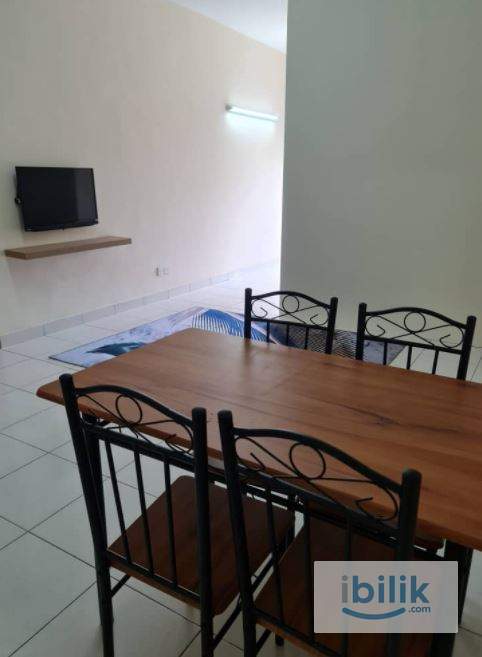 Middle Room - Image 2