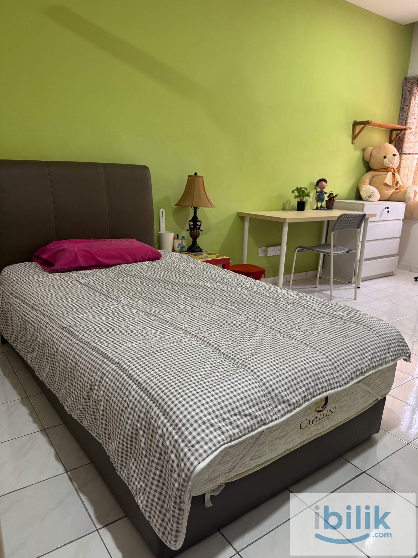 Clean & simple middle bedroom for singer lady #kota damansara MRT  - Image 2