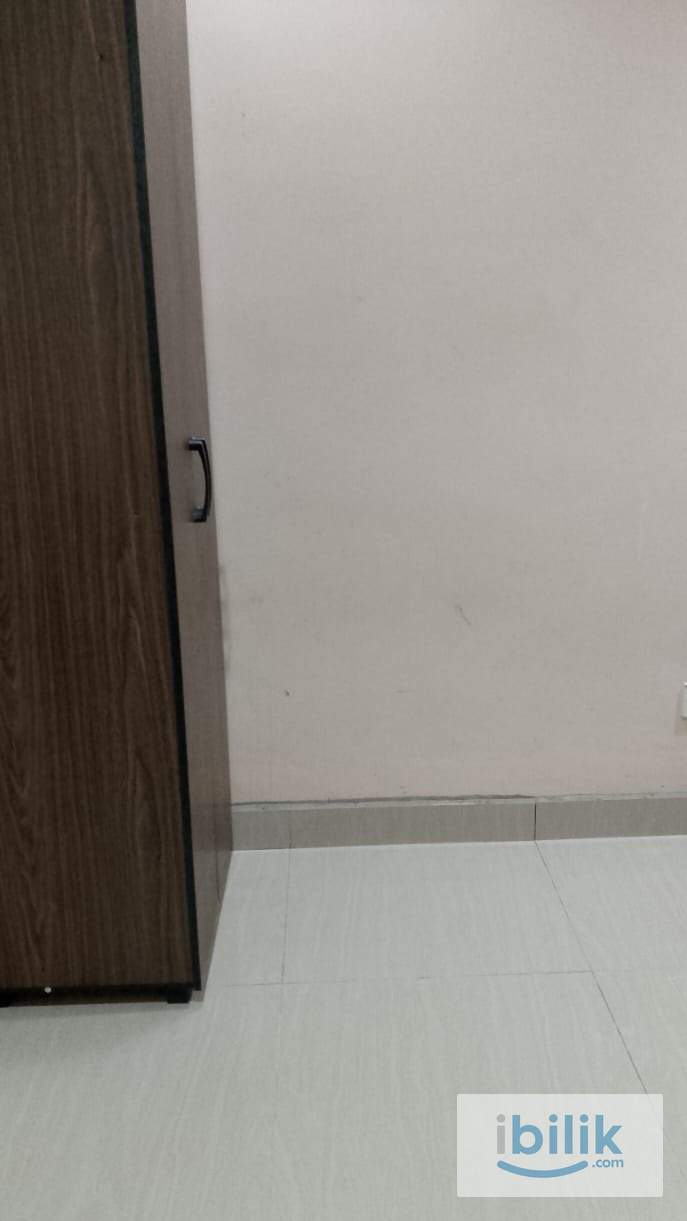 Single room with private bathroom - Image 1
