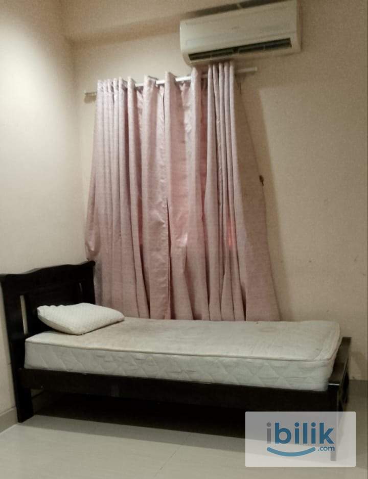 Single room with private bathroom - Image 2