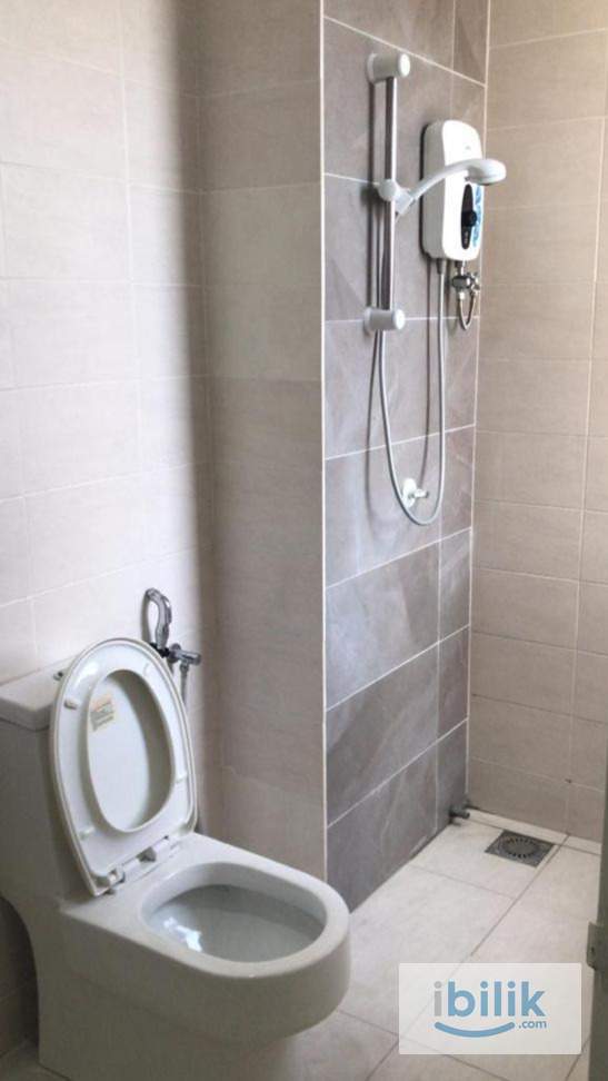 Middle Room FREE Utility and WIFI, Walking distance BRT at Impian Meridian, Subang Jaya. - Image 5