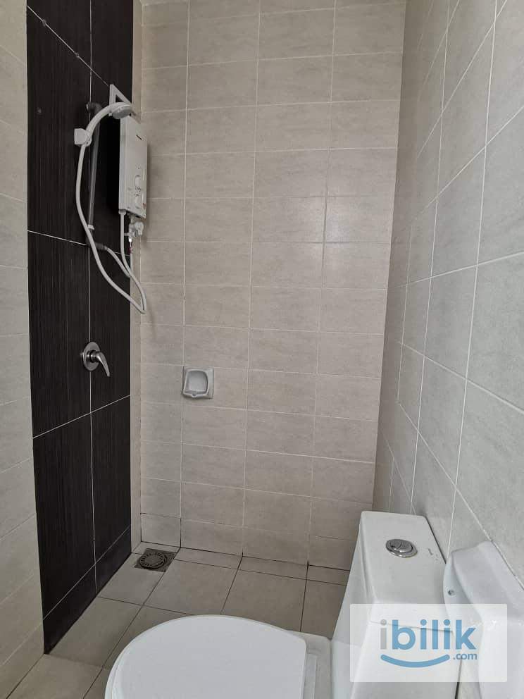 Middle Room FREE Utility and WIFI, Walking distance BRT at Impian Meridian, Subang Jaya. - Image 8
