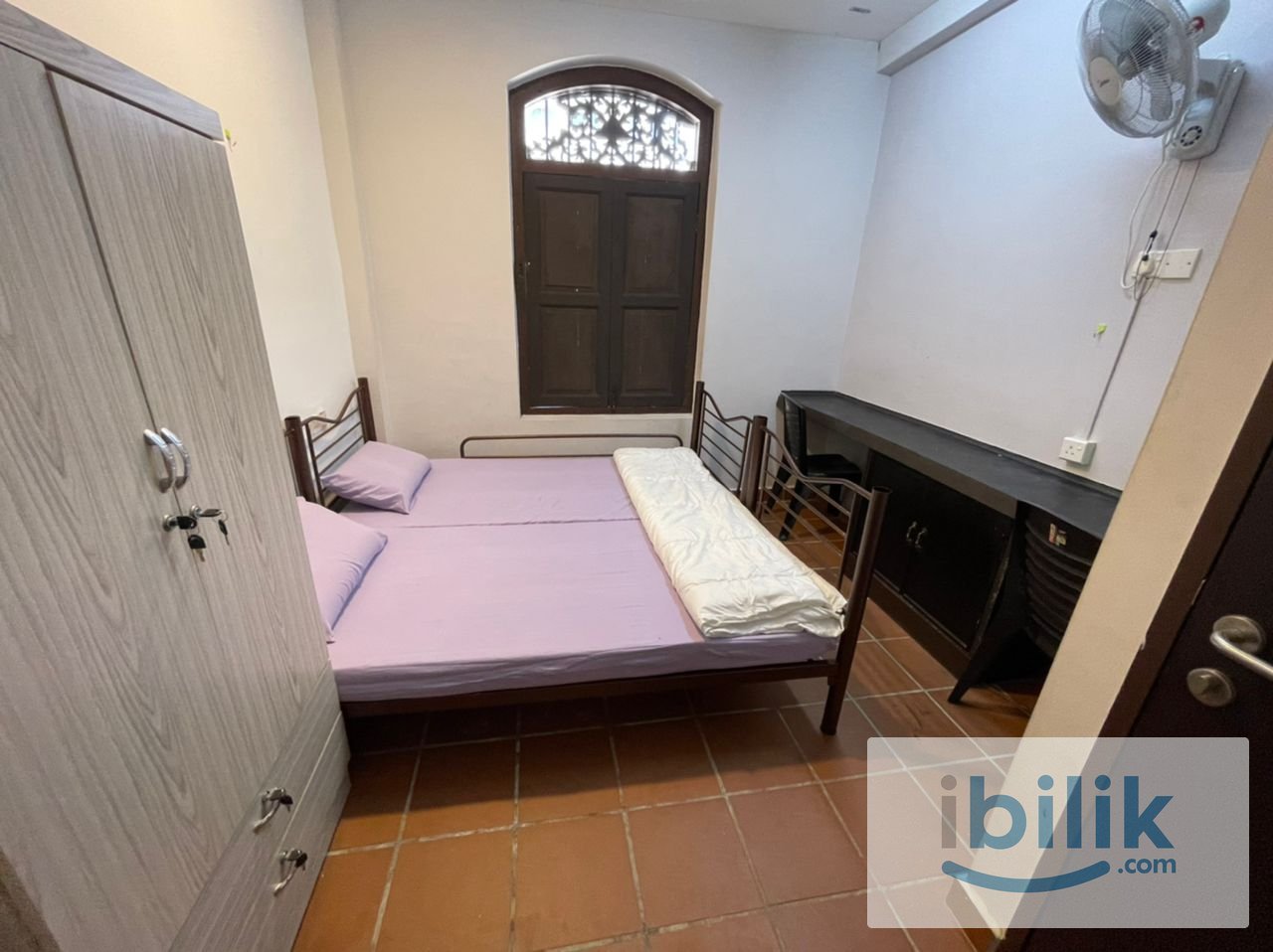 FEMALE Room For Rent At Georgetown - Image 4
