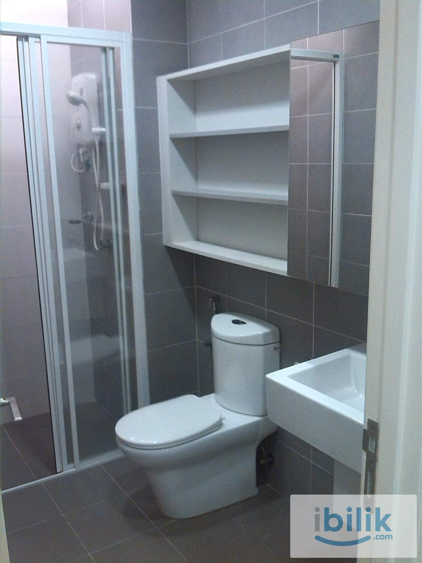 Garden Plaza room MRT wifi fully furnish Cyberjaya with Car Park near Limkokwing the place Putrajaya Sentral - Image 4