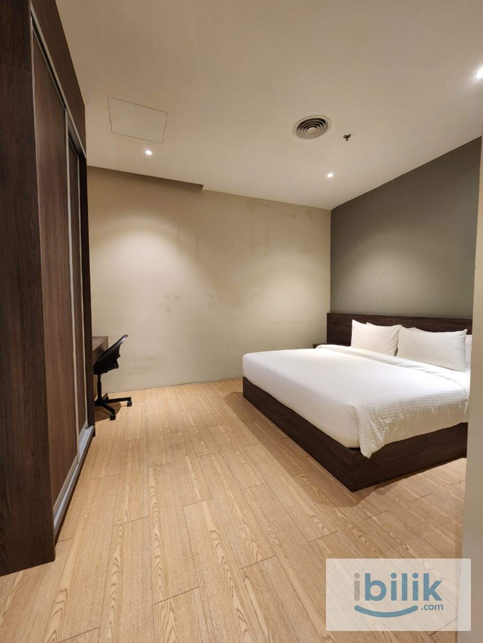 Middle Room For Rent at Bangsar Trade Center, Kerinchi - Image 4