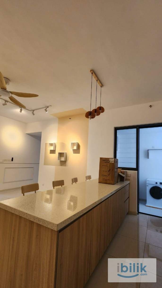 Middle Room for rent at Kensho Residence, Taman Danau Desa - Image 1