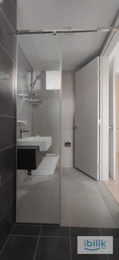 Middle Room for rent at Kensho Residence, Taman Danau Desa - Image 4