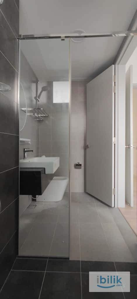 Master Room For Rent At Aster Hill, Sri Petaling - Image 4