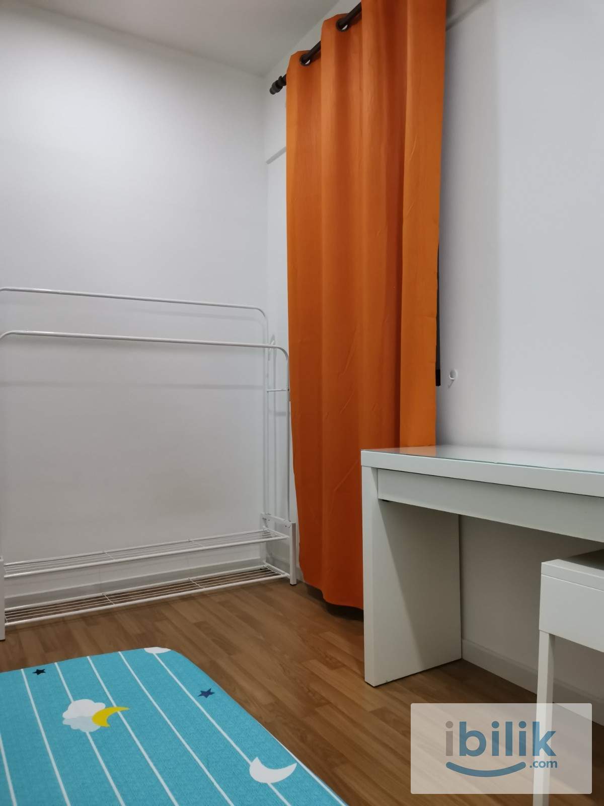 Tri Pinnacle Condo Aircond Middle Room included utilities Share Bathroom MIX GENDER - Image 3