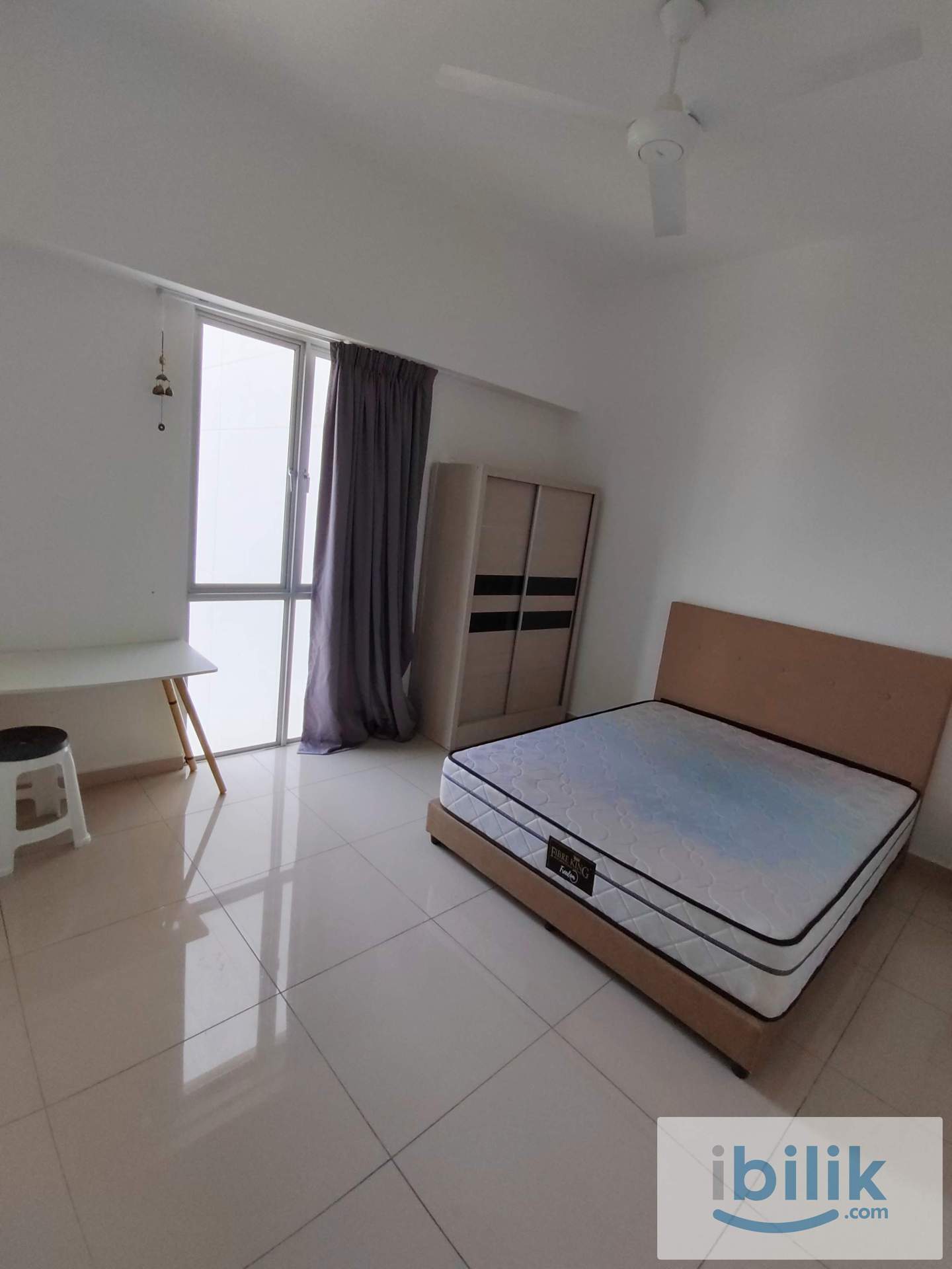 Platinum 3 Furnished Aircond Middle room include utilities Share Bathroom MIX GENDER - Image 1