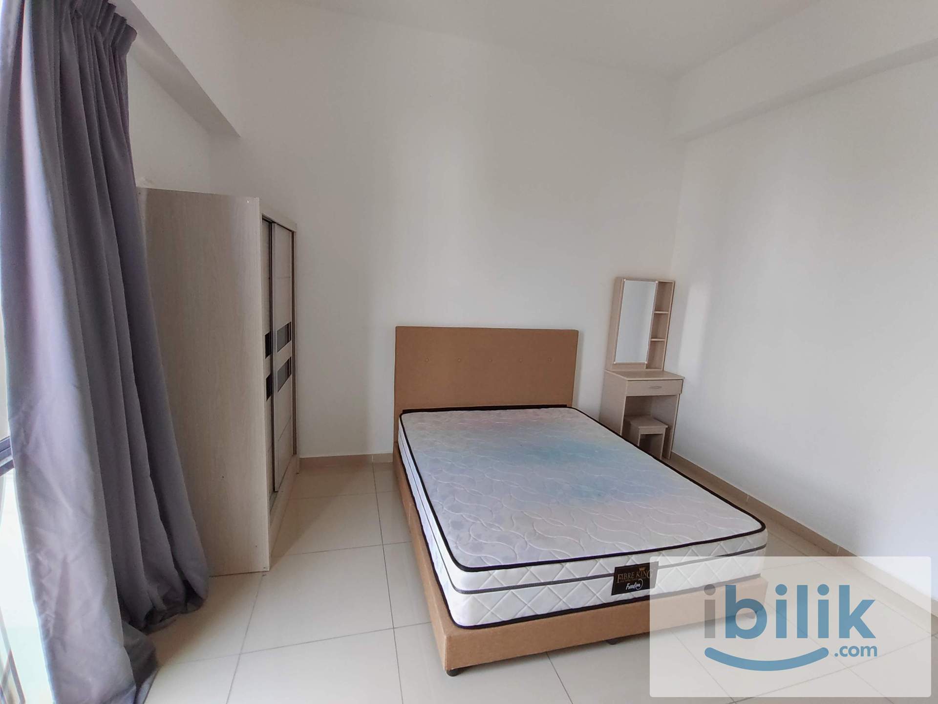 Platinum 3 Furnished Aircond Middle room include utilities Share Bathroom MIX GENDER - Image 6
