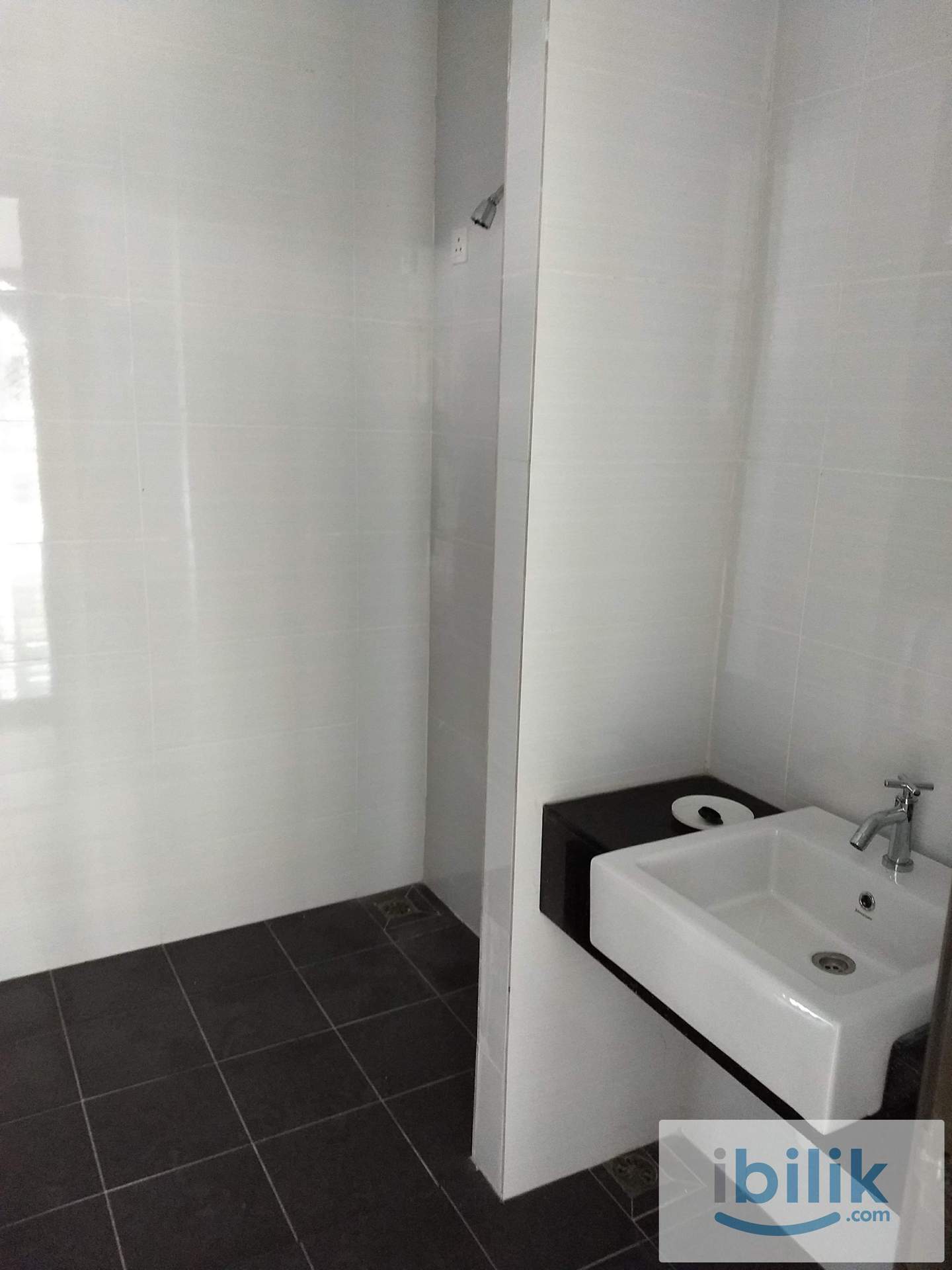 Platinum 3 No Aircond Single Room include utilities Share Bathroom MIX GENDER - Image 2