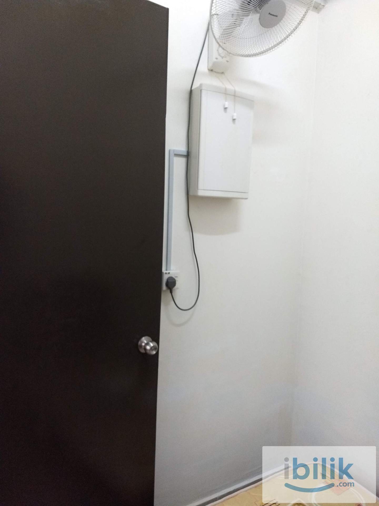 Platinum 3 No Aircond Single Room include utilities Share Bathroom MIX GENDER - Image 4
