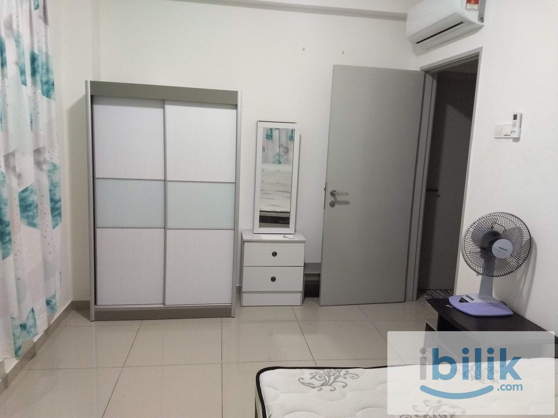 Promenade Aircond furnished Middle Room include utilities Share Bathroom MIX GENDER - Image 4