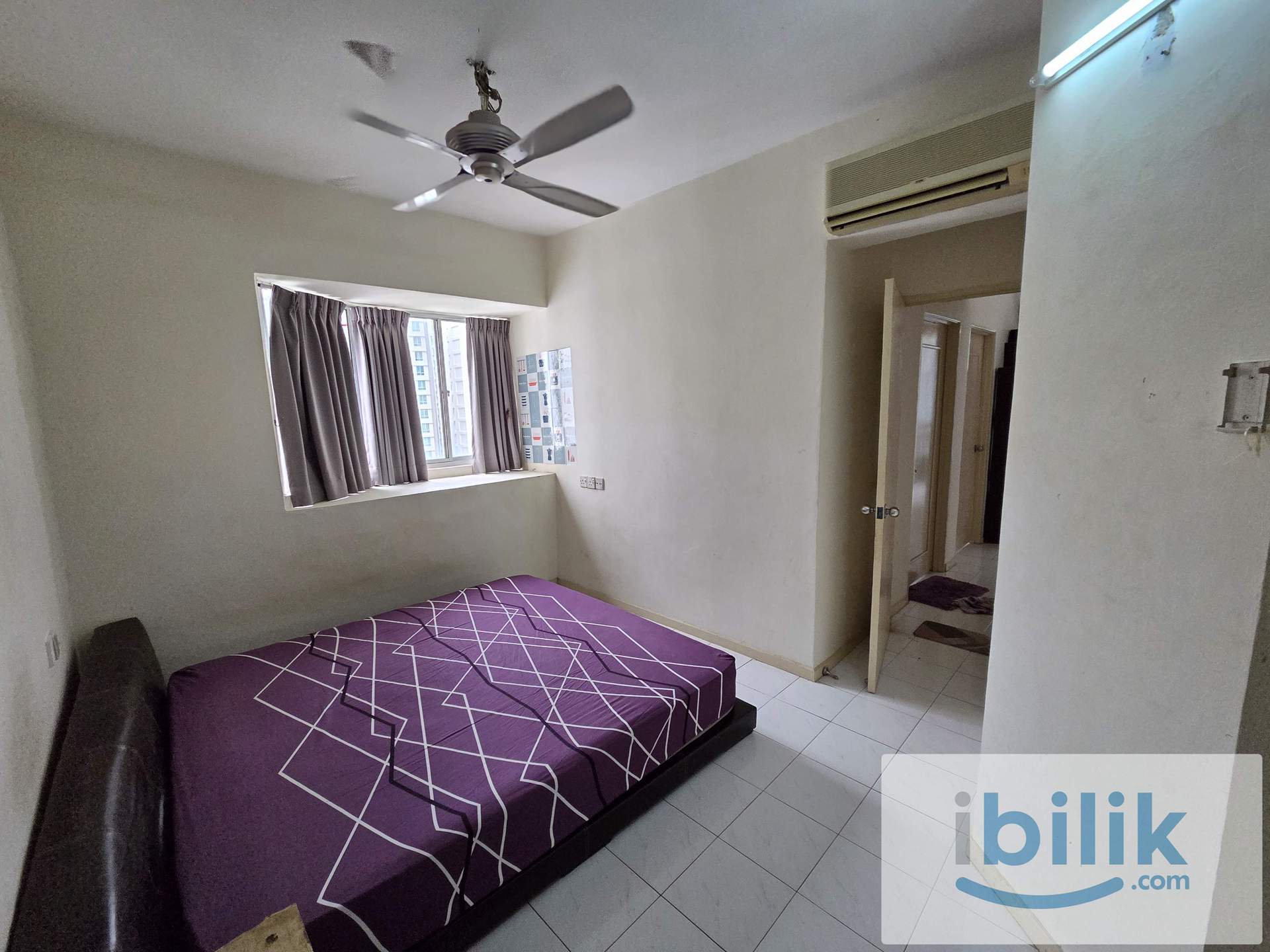 Villa Emas Aircond Master Room included utilities - Image 3