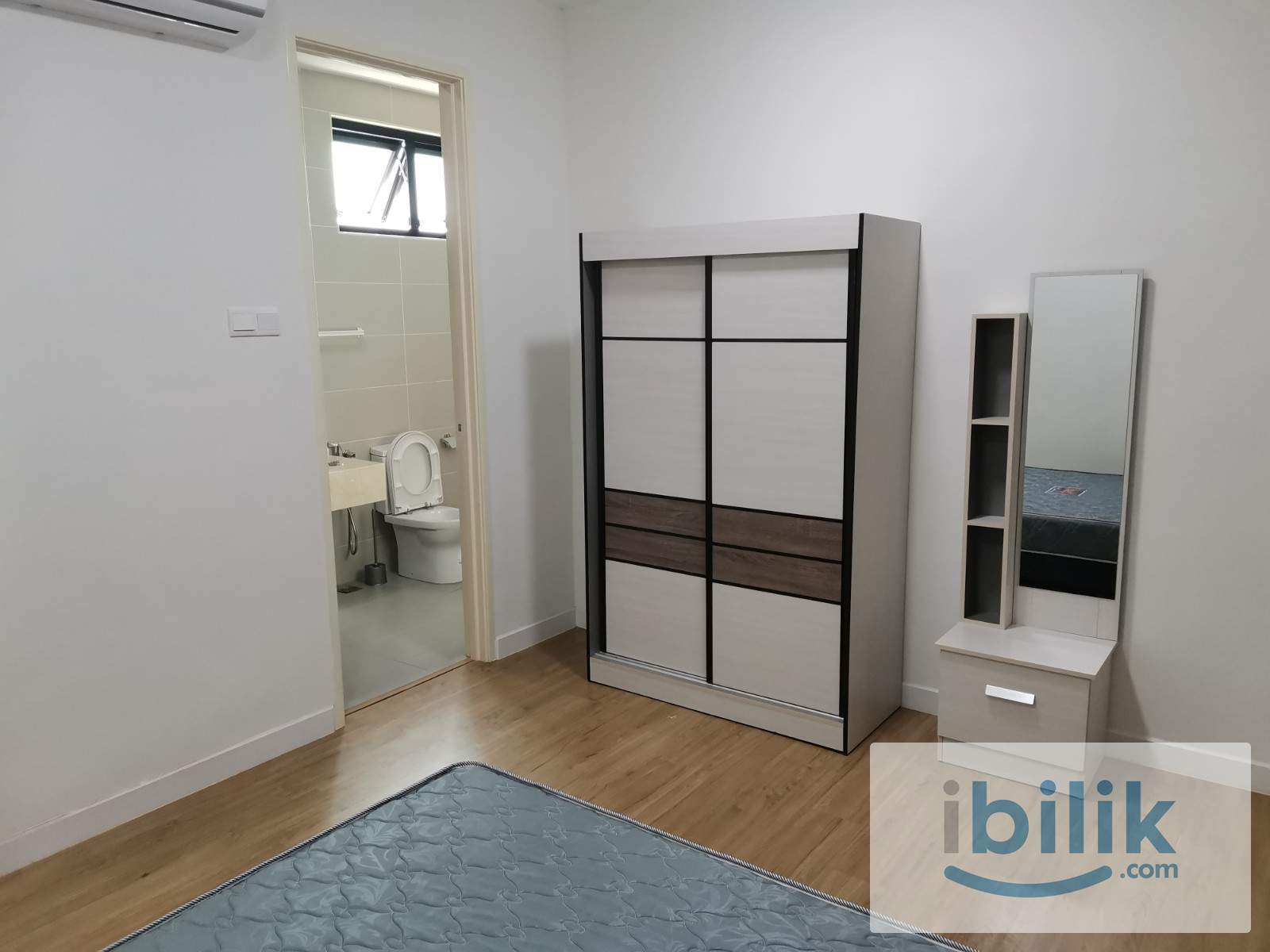 Batu Feringgi Pearl Residences Aircond Middle room included utilities - Image 2