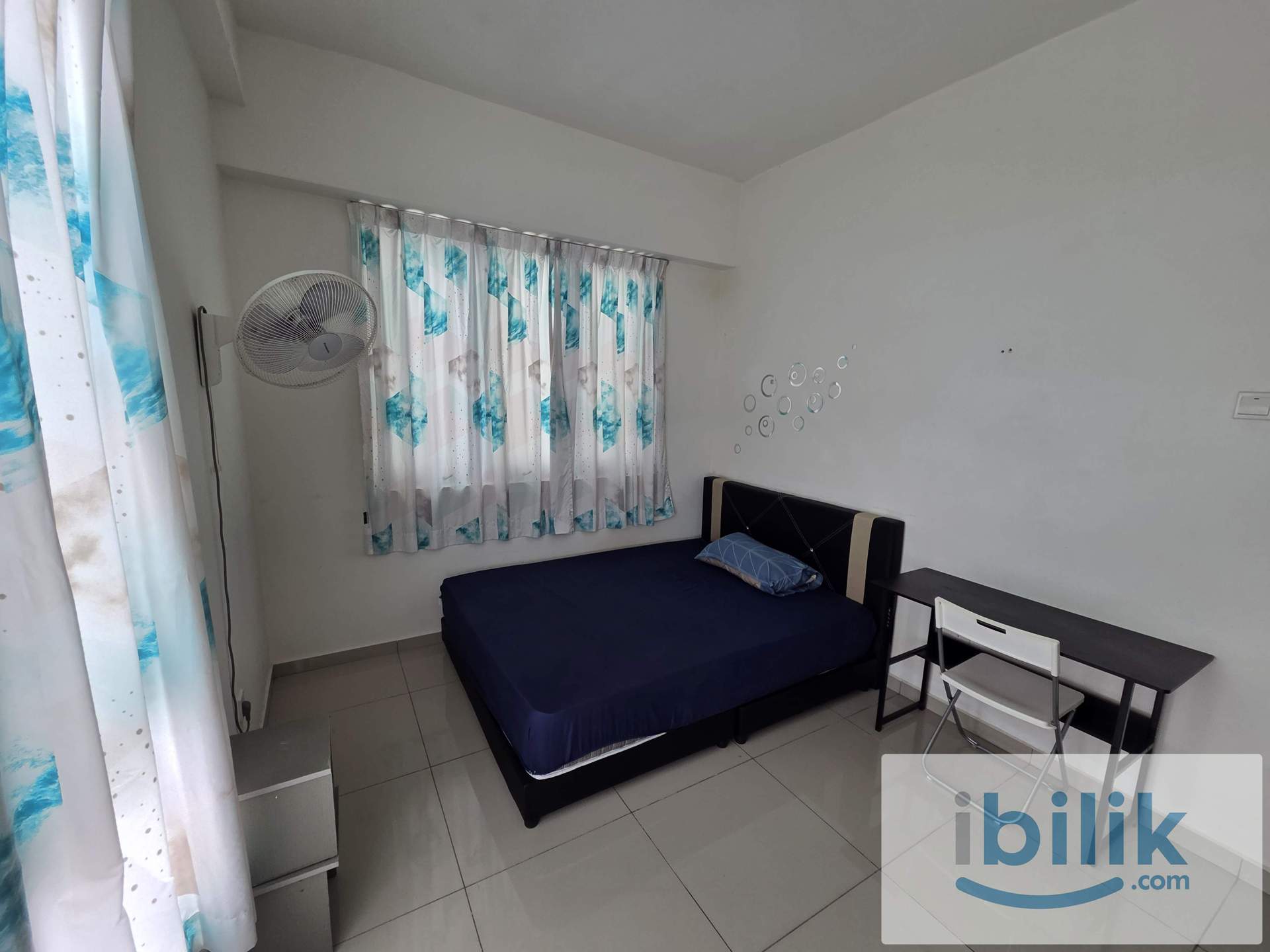 Promenade Aircond furnished Middle Room include utilities shared bathroom - Image 3