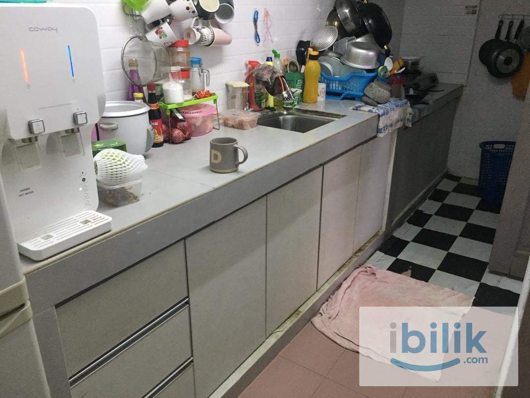 Bilik Sharing Perempuan Rumah Teres Seksyen 17, Shah Alam - Image 4