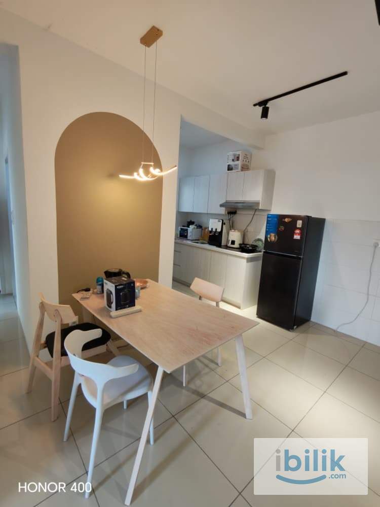 Room 2 - Image 4