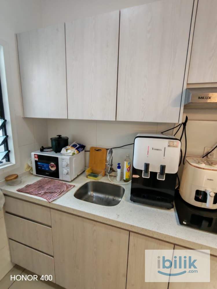 Room 2 - Image 5