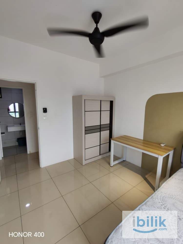Room 2 - Image 8