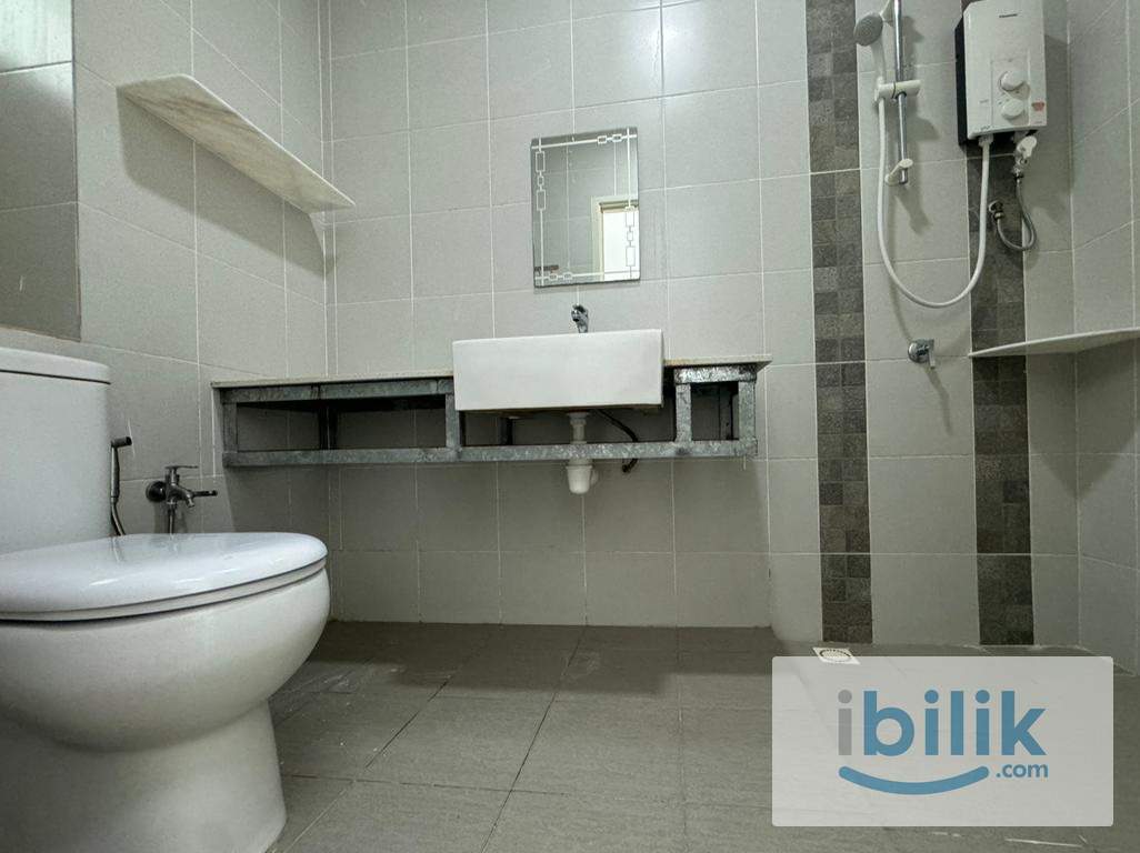 Imperial Residence Master Room For Rent - Image 2