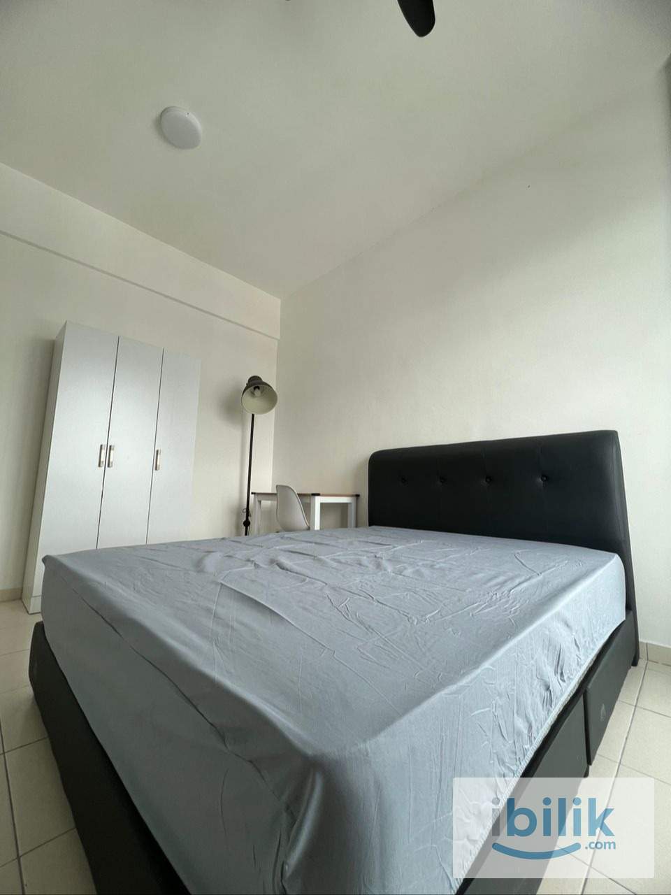 Arena Residence Master Room Bayan Baru - Image 1
