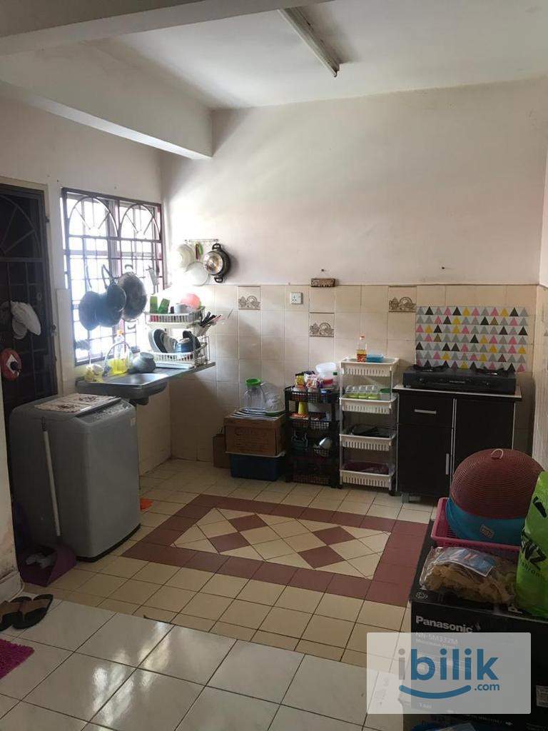 Small Bedroom for rent - Image 4