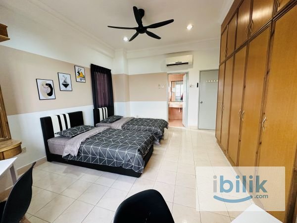 Low Deposit , Master Room Evergreen Park Scot Pine - Image 3