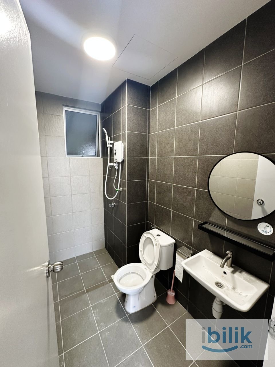 Master Room @ Pixel City Sentral LRT Salak Selatan - Image 2