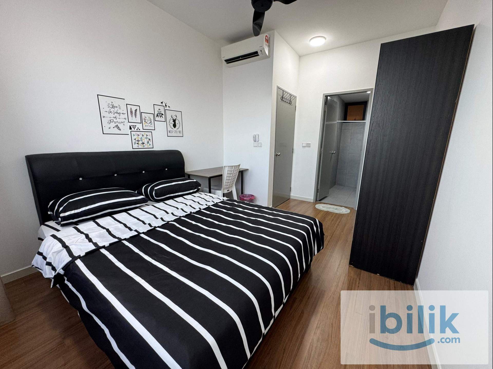 MASTER BEDROOM - Image 2