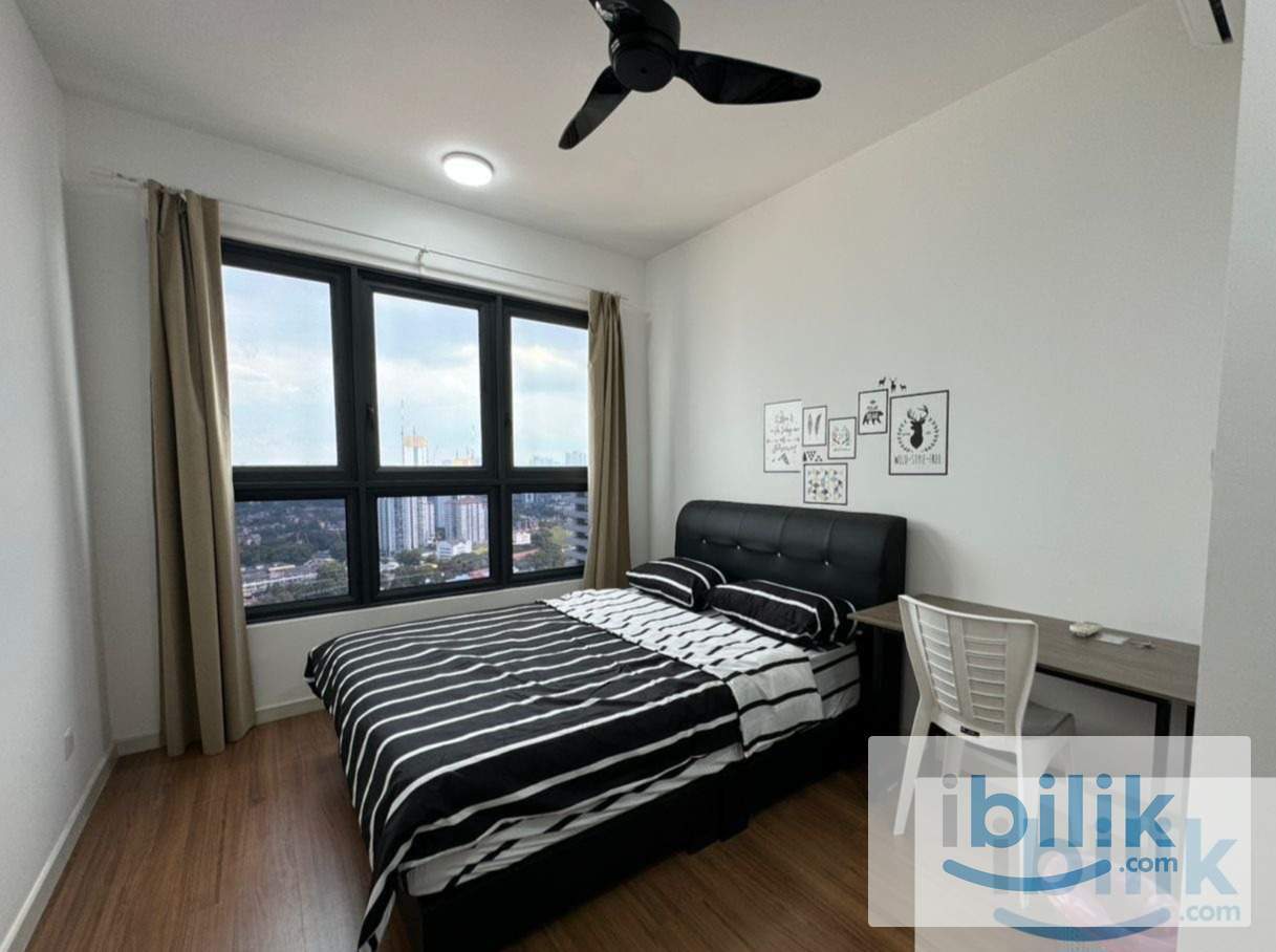MASTER BEDROOM - Image 5