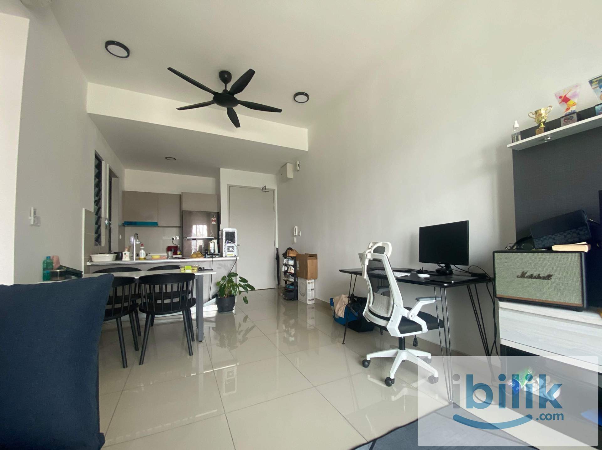 Small room in Citizen2 - Image 1
