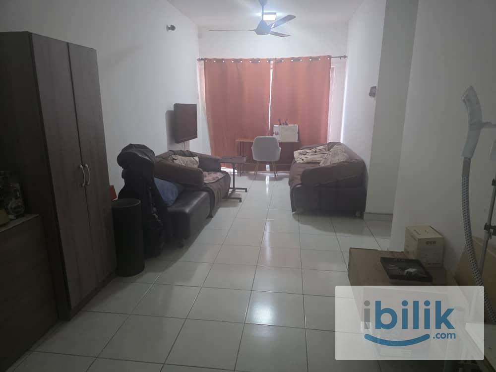 Small Room for Rent - Image 2