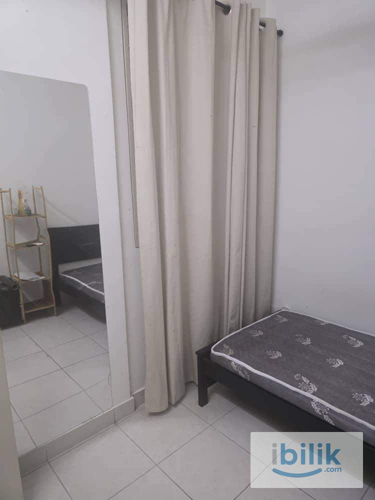 Small Room for Rent - Image 4