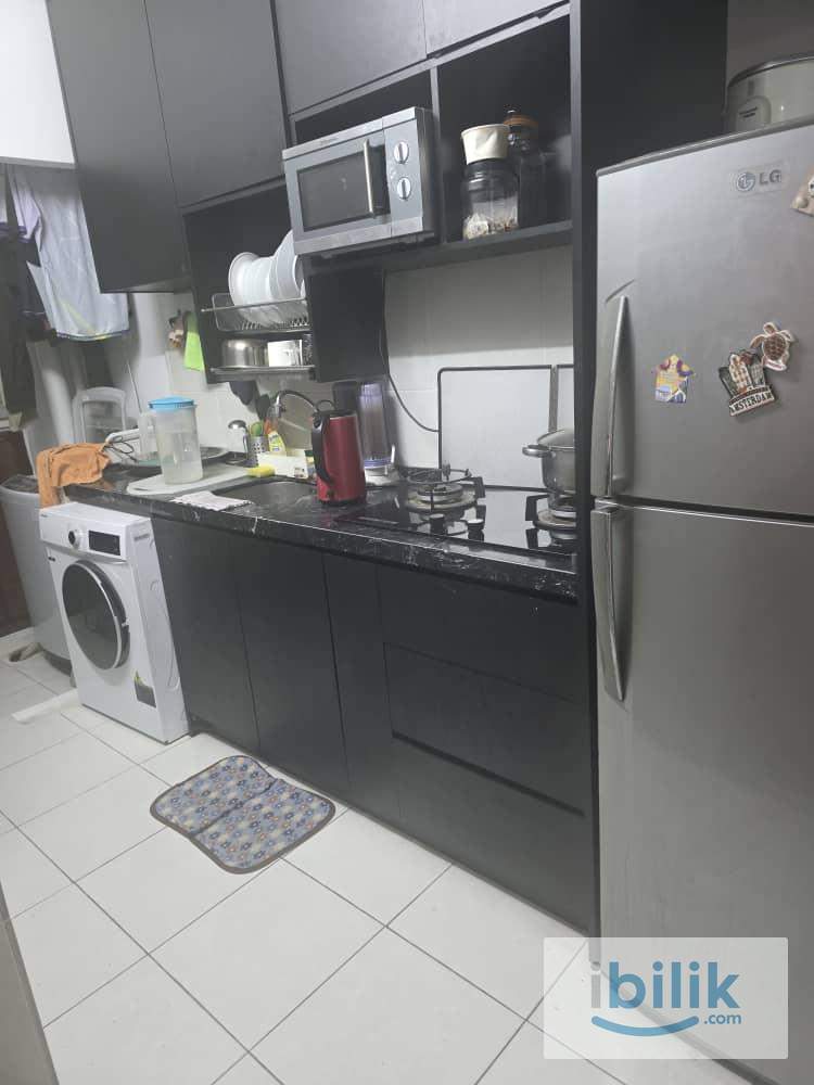 Small Room for Rent - Image 3