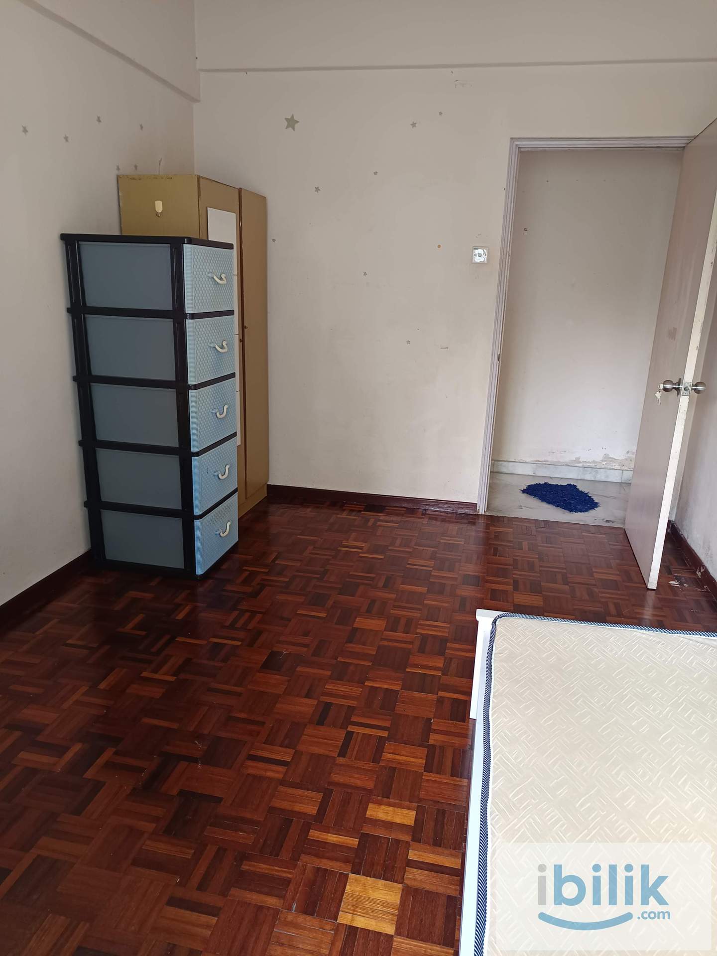 Medium Room to let at Menara Alpha condominium  - Image 2