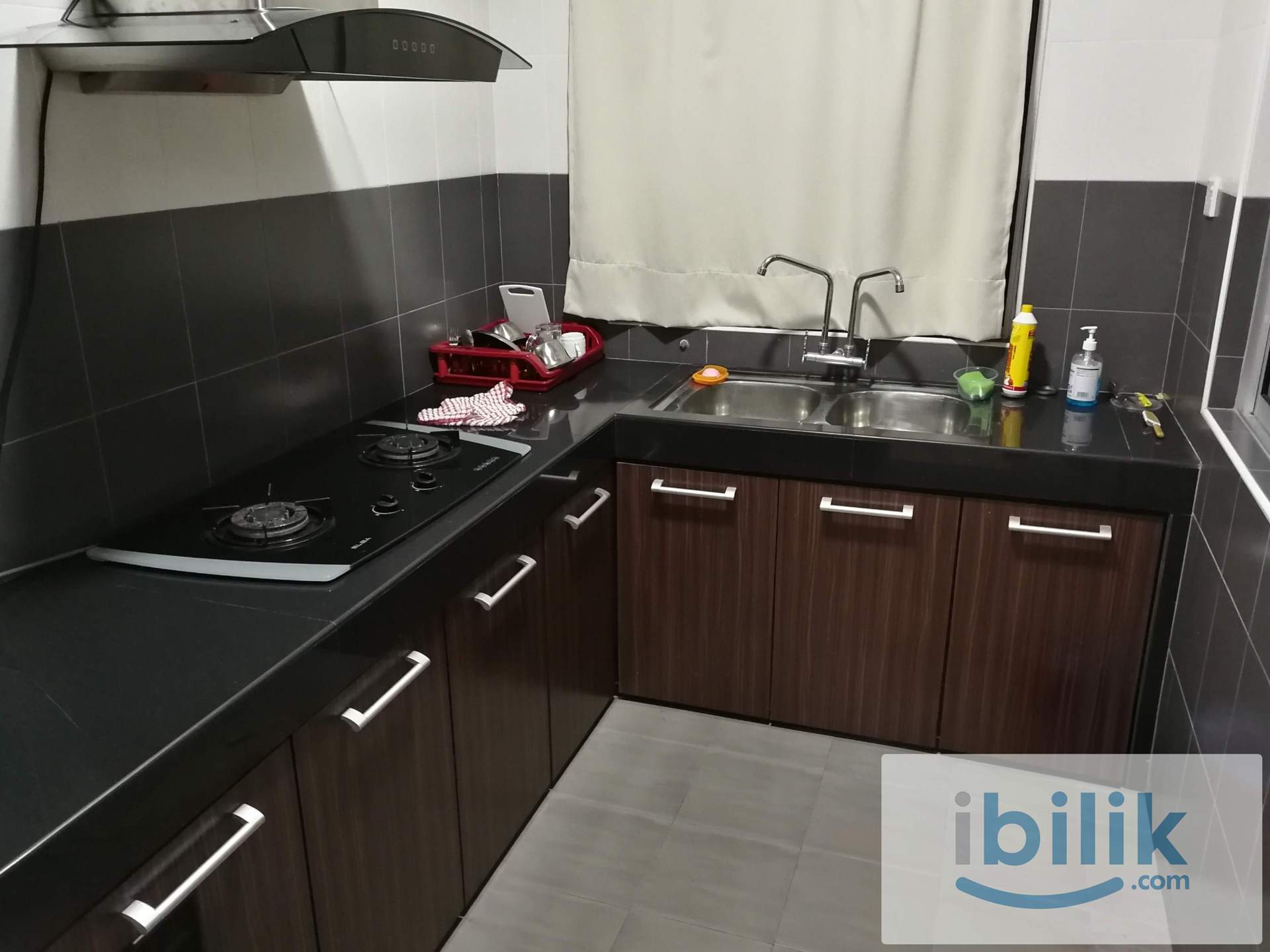 Kulim Middle Room with Aircond - Image 1