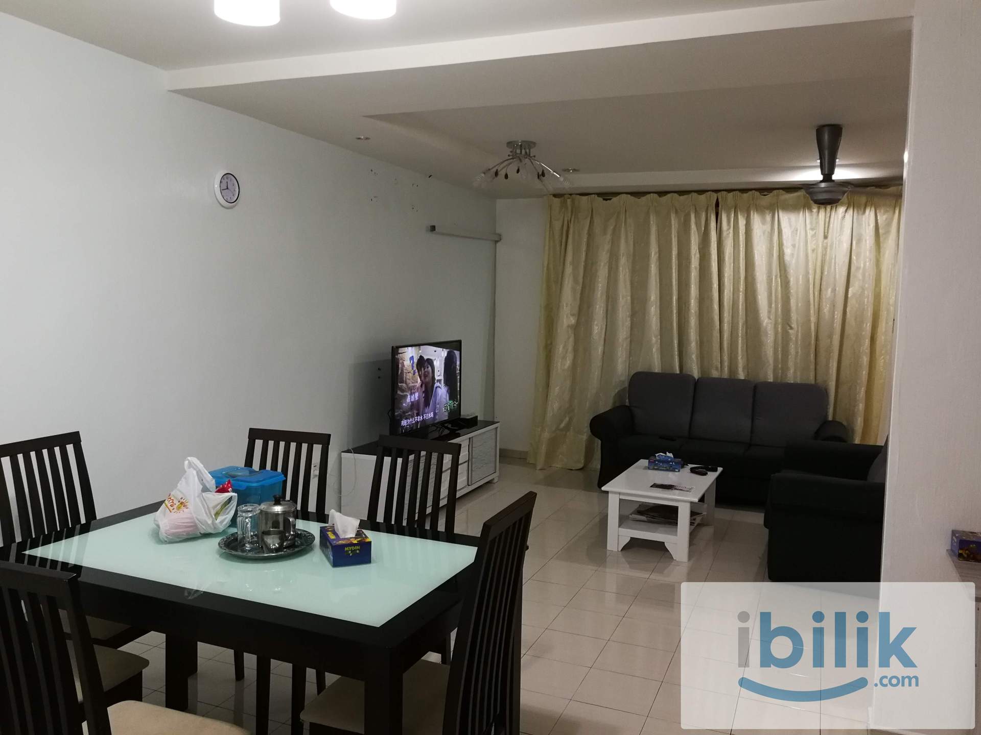 Kulim Middle Room with Aircond - Image 3